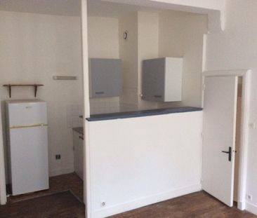 Location Appartement 2 pièces 43m² - Photo 3