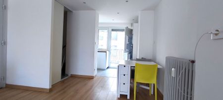 Location Appartement 3 pièces 71m² AVIGNON 84000 - Photo 2