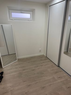 Skattegårdsvägen, Vällingby - Foto 1