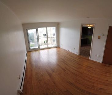 2 CH - 1 SDB - Québec - $1,165 /mo - Photo 2
