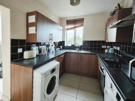 5 bedroom house share to rent - Photo 3