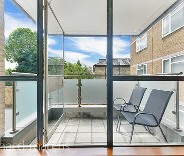 Grosvenor Court, Rayners Road, Putney - Photo 1