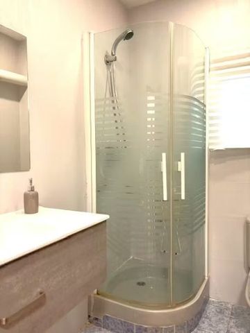 Avenida de Fuenlabrada, Leganés, Community of Madrid 28912 - Photo 5