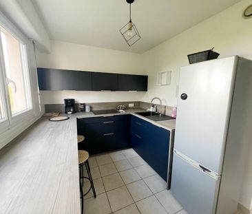 Location Appartement 4 pièces 77m² ROANNE 42300 - Photo 5