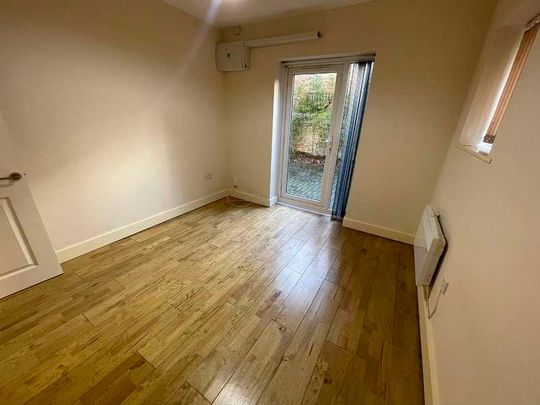 Clarendon Park Road, Clarendon Park, Leicester, LE2 - Photo 1