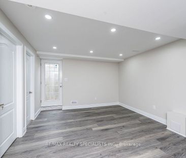 For Lease - 9 Boothill Drive, Brampton, Ontario - Photo 4