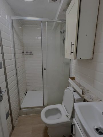2 Bed Flat, High Road, IG1 - Photo 5
