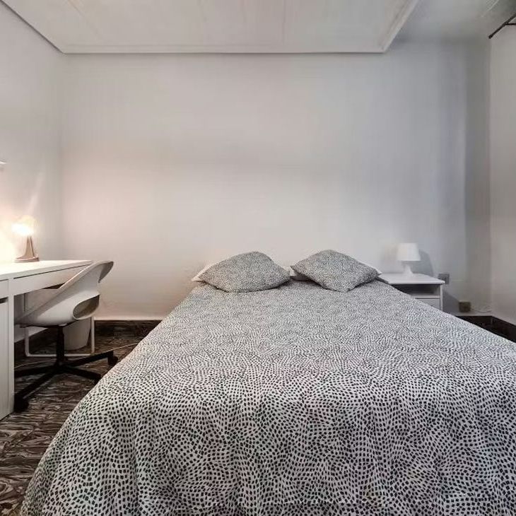 Calle de Castellón, Valencia, Valencian Community 46004 - Photo 1