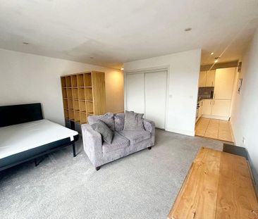 Studio to rent - Photo 3