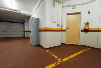 Apartamento T3 com Terraço Privativo para Arrendamento em Nova Queijas