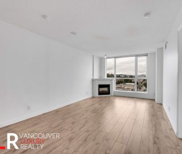 Condo in North Vancouver, BC - Photo 5