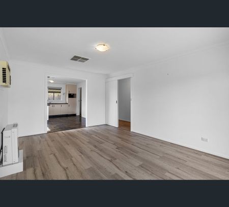 34 Kathryn Drive, Morphett Vale, SA 5162 - Photo 5