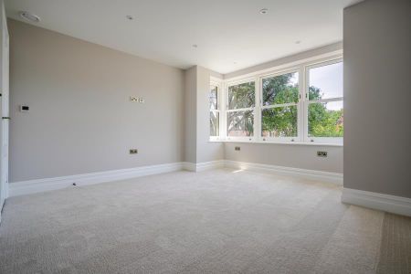 5 bedroom link detached house to rent - Photo 4