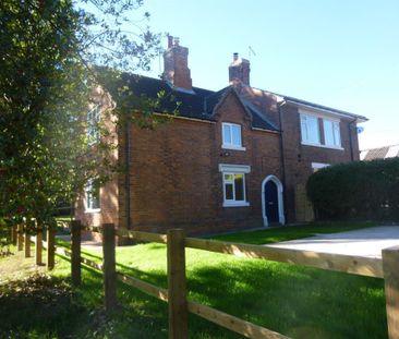 2 bedroom semi-detached house to rent - Photo 3