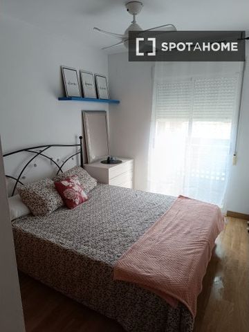 valencia, Valencian Community 46520 - Photo 2