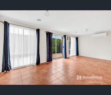 24 Fiona Court, Werribee, Vic 3030 - Photo 5