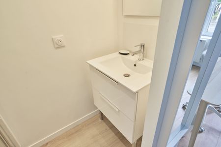 GENERAL LECLERC M Roommate 3 Bedrooms at Nancy - Photo 3