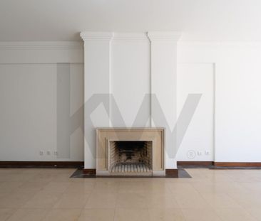 LISBOA, Lisbon - Photo 4