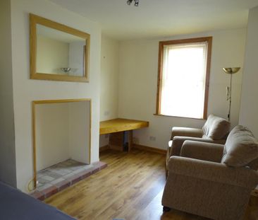 2 bedroom house to rent - Photo 2