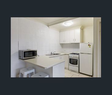 Convenient Location - Photo 6