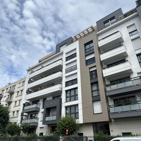 Colombes - Valmy / Appartement 2 pièces avec parking - Photo 3