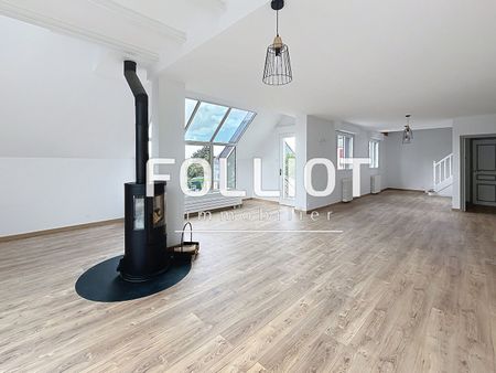 A louer : Maison d'architecte à Fougères 6 pièce(s) 149.78 m2 - Photo 3