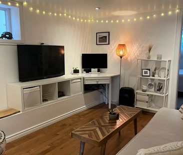 For Lease - 92 Kenilworth (Lower) Avenue, Toronto, Ontario - Photo 1