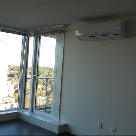 One bedroom apartment with A/C, EV and view - Photo 3