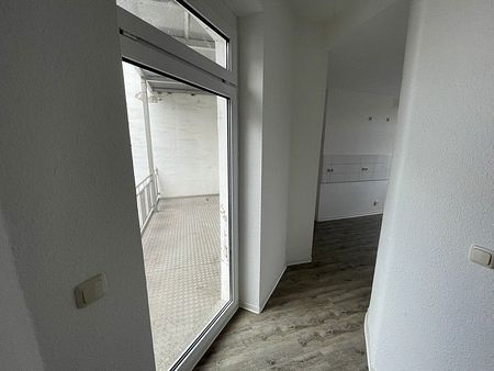 Rundum wohlfühlen: gemütliche 3-Zimmer-Wohnung mit Balkon <br> - Photo 2