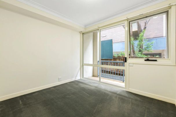 Located In Exclusive Darling Street! - Photo 1