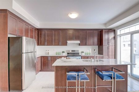 For Lease - 275 Bloomington Road, Richmond Hill, Ontario - Photo 4