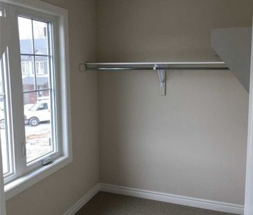 For Lease - 36 Damude Avenue, Thorold, Ontario - Photo 2