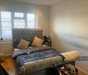 3 bedroom terraced house to rent - Photo 3