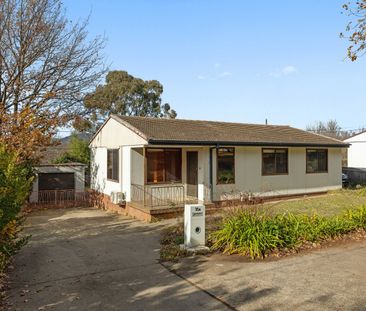 16A MacKennal Street, Lyneham ACT 2602 - House For Rent | Domain - Photo 2