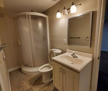 For Lease - 74 Barrydale Crescent, London North, Ontario - Photo 6
