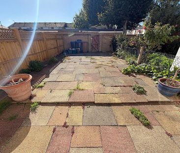 3 bedroom terraced house to rent - Photo 4