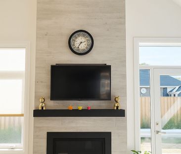 For Lease - 63 Compass Trail Unit# 7, Central Elgin, Ontario - Photo 3