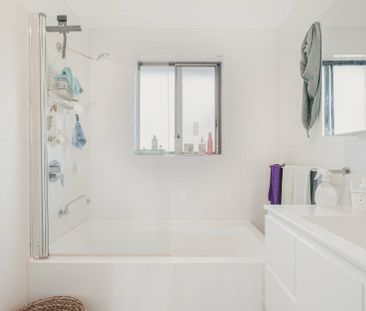 Spacious Home with Modern Upgrades - Photo 6