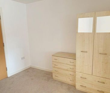 Studio to rent - Photo 6