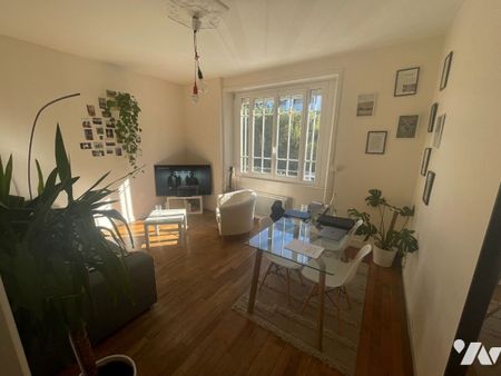 T2 - 2 Piece(s) - 38 M2 - Photo 4