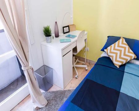 Via Cosseria, Milan, Lombardy 20136 - Photo 2