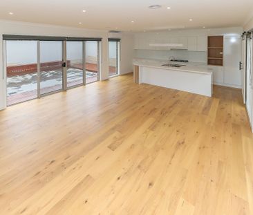 No expense spared & a pure sense of space - Photo 1