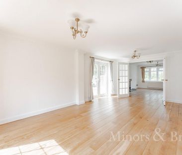 4 bedroom detached house to rent - Photo 1