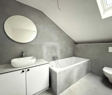 Frisch sanierte 2.5-Zi.-Dachwohnung mit Stil in Grenchen - Photo 5