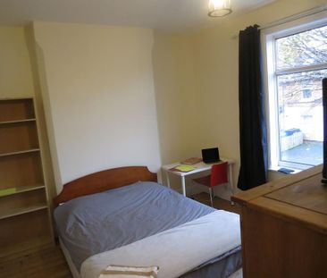 5 bedroom house to rent - Photo 2