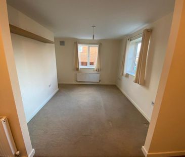 1 bedroom Flat To Let - Photo 3