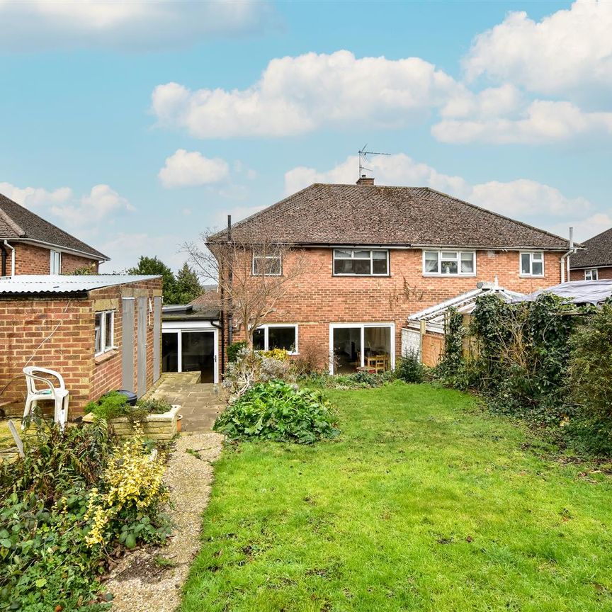 3 bed house to rent in Tresco Road, Berkhamsted, HP4 - Photo 1