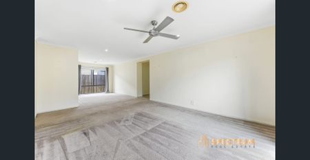 Parkside Living with Space to Entertain! - Photo 2