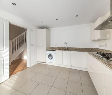 4 bedroom link detached house to rent - Photo 5