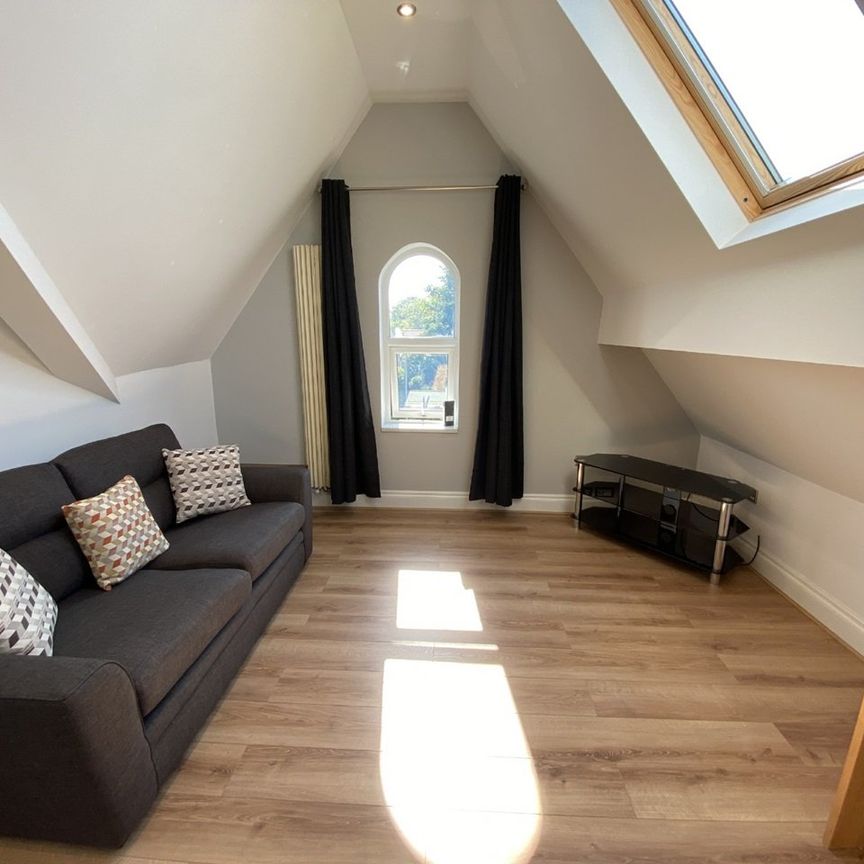 2 Bed Flat, Withington Road, M16 - Photo 1